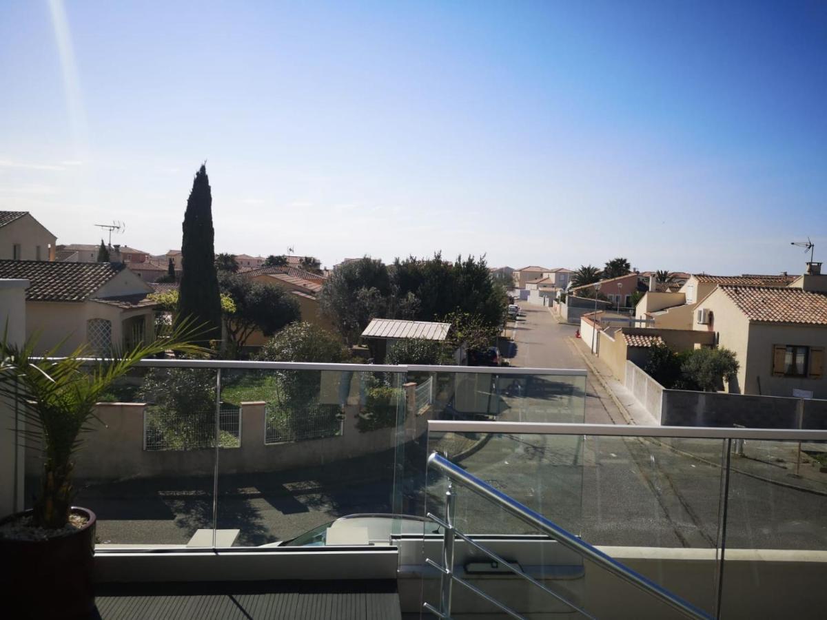 Appartement Au Dessus De La Maison Du Saunier Salin-de-Giraud Exterior foto