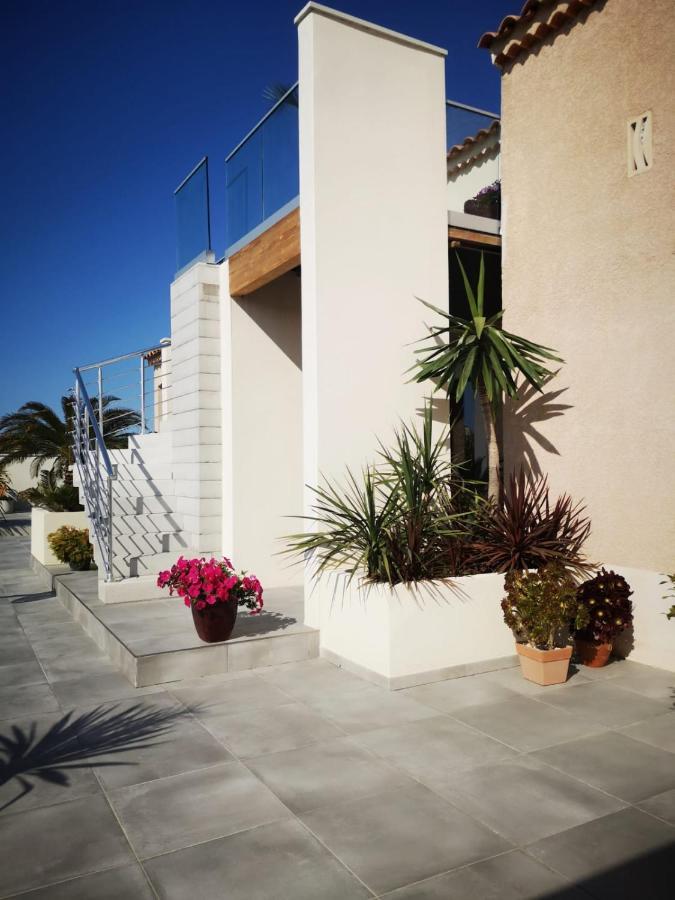 Appartement Au Dessus De La Maison Du Saunier Salin-de-Giraud Exterior foto